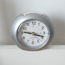 Réveil quartz blanc d'occasion  Poissy