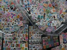 4500 timbres . d'occasion  Guérande