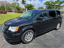 2015 Chrysler Town & Country LX vagão van mobilidade scooter elevador para cadeira de rodas comprar usado  Enviando para Brazil