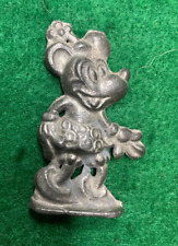 Boneco de chumbo antigo de metal Disney Minnie Mouse sem pintura. 2 3/8 pol. de altura. comprar usado  Enviando para Brazil