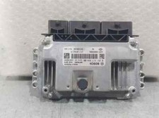 237105821r centralina motore usato  Ferrara