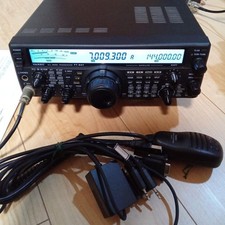Yaesu 897m ricetrasmettitore usato  Spedire a Italy