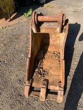 60cm excavator bucket for sale  GODSTONE
