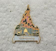 Pin disney chateau d'occasion  Menucourt
