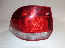 Feu arrière gauche d'occasion Feu arrière gauche d'occasion  Seclin