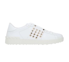 Tênis branco muito bom estado Rockstud sem título, usado comprar usado  Enviando para Brazil