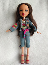 BRATZ DOLL FUNK OUT YASMIN- 2004 & STRÓJ - W BARDZO DOBRYM STANIE na sprzedaż BRATZ DOLL FUNK OUT YASMIN- 2004 & STRÓJ - W BARDZO DOBRYM STANIE na sprzedaż  Wysyłka do Poland