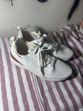White steve madden for sale  Middle River