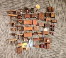 Lote grande de móveis vintage/primitivos de madeira para casa de bonecas, usado comprar usado  Enviando para Brazil