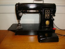 Vintage singer sewing for sale Vintage singer sewing for sale  Denver