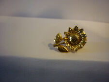 Pin pins fleur d'occasion  Saint-Priest-Taurion