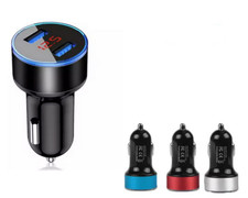 Caricabatterie auto usb usato  Noicattaro