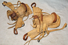 Mini sillines de caballo miniatura de cuero y madera hechos a mano de piel de ciervo de colección 2 segunda mano  Embacar hacia Mexico
