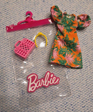 Abiti accessori barbie usato  Caltagirone