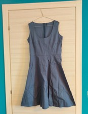 Vestito blu ginocchio usato  Italia