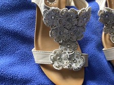 Womens sandals size5 for sale Womens sandals size5 for sale  HOLYHEAD