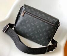 messenger bag lv for sale  San Bernardino