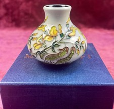 Moorcroft miniature vase. for sale  CARDIFF