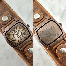 Relógio masculino fóssil data flip JR-3583 bronze caveira 38 mm de largura couro, nova bateria comprar usado Relógio masculino fóssil data flip JR-3583 bronze caveira 38 mm de largura couro, nova bateria comprar usado  Enviando para Brazil