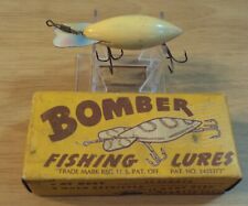 Isca de pesca vintage~"BOMBER BAIT CO"~Sem Olho~Cor Pérola~CAIXA~Muito BOM~ comprar usado  Enviando para Brazil