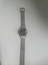 RELÓGIO DE QUARTZO DISNEY TIME WORKS MICKEY MOUSE com CAIXA PRATA ESCOVADA E PULSEIRA DE MALHA comprar usado  Enviando para Brazil