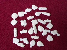 Lot fèves plastique d'occasion  Riorges