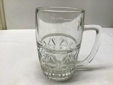 Caneca de cerveja de vidro transparente pesado - Marcada - 0,5 litros perto do topo da caneca - Padrão triângulo comprar usado  Enviando para Brazil