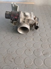 Corpo farfallato suzuki usato  Acerra
