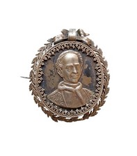Antica spilla papa usato  Roma