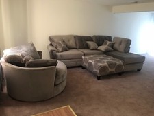 Value city gray for sale  Virginia Beach