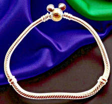 Bracelet pandora disney d'occasion  Viarmes