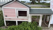 Rabbit hutch used for sale  NEW ROMNEY