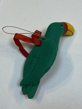 Usado, Enfeite de Natal pássaro tucano papagaio verde árvore feriado bico amarelo vermelho pelúcia 5" comprar usado  Enviando para Brazil