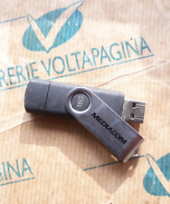Chiavetta usb contenente usato  Genova