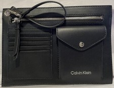 Calvin klein wristlet d'occasion  Expédié en Belgium