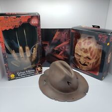 Rubies Nightmare On Elm Street Freddy Krueger Deluxe Luva de Metal, Máscara, Chapéu, usado comprar usado  Enviando para Brazil