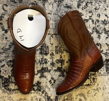 Stivali cowboy rujo usato Stivali cowboy rujo usato  Spedire a Italy