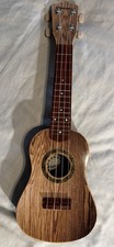 Guitarra havaiana KANGAROO ukulele 22", excelente estado e casa sem fumaça comprar usado  Enviando para Brazil