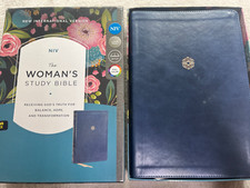 Niv woman study for sale  Mooresville