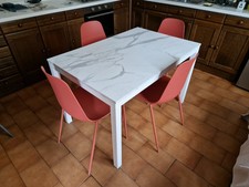 Tavolo allungabile con usato  Crema