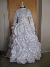 Brautkleid zum bateln gebraucht kaufen Brautkleid zum bateln gebraucht kaufen  Gnarrenburg