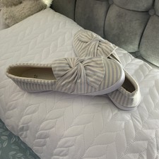 Evans canvas shoes for sale  LOUTH