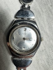 Relógio feminino Swatch Irony tom prata pulseira de aço inoxidável fabricada na Suíça comprar usado Relógio feminino Swatch Irony tom prata pulseira de aço inoxidável fabricada na Suíça comprar usado  Enviando para Brazil
