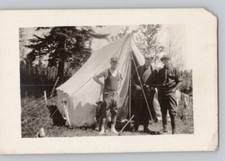 Foto instantânea encontrada 3 pescadores em sua barraca de acampamento de pesca década de 1920 comprar usado  Enviando para Brazil