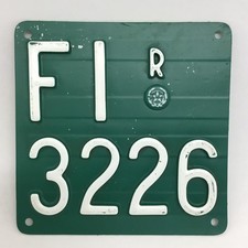 Targa plastica verde usato Targa plastica verde usato  Vinci