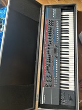 Synthétiseur juno roland d'occasion  Puteaux