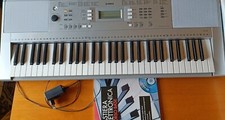 Tastiera musicale yamaha usato  Italia