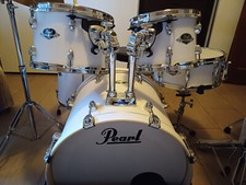 Batteria acustica pearl usato  Vecchiano
