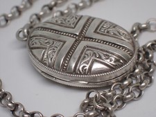 Ancienne chaine sautoir d'occasion  Chantelle