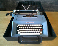 Olivetti studio macchina usato  Italia